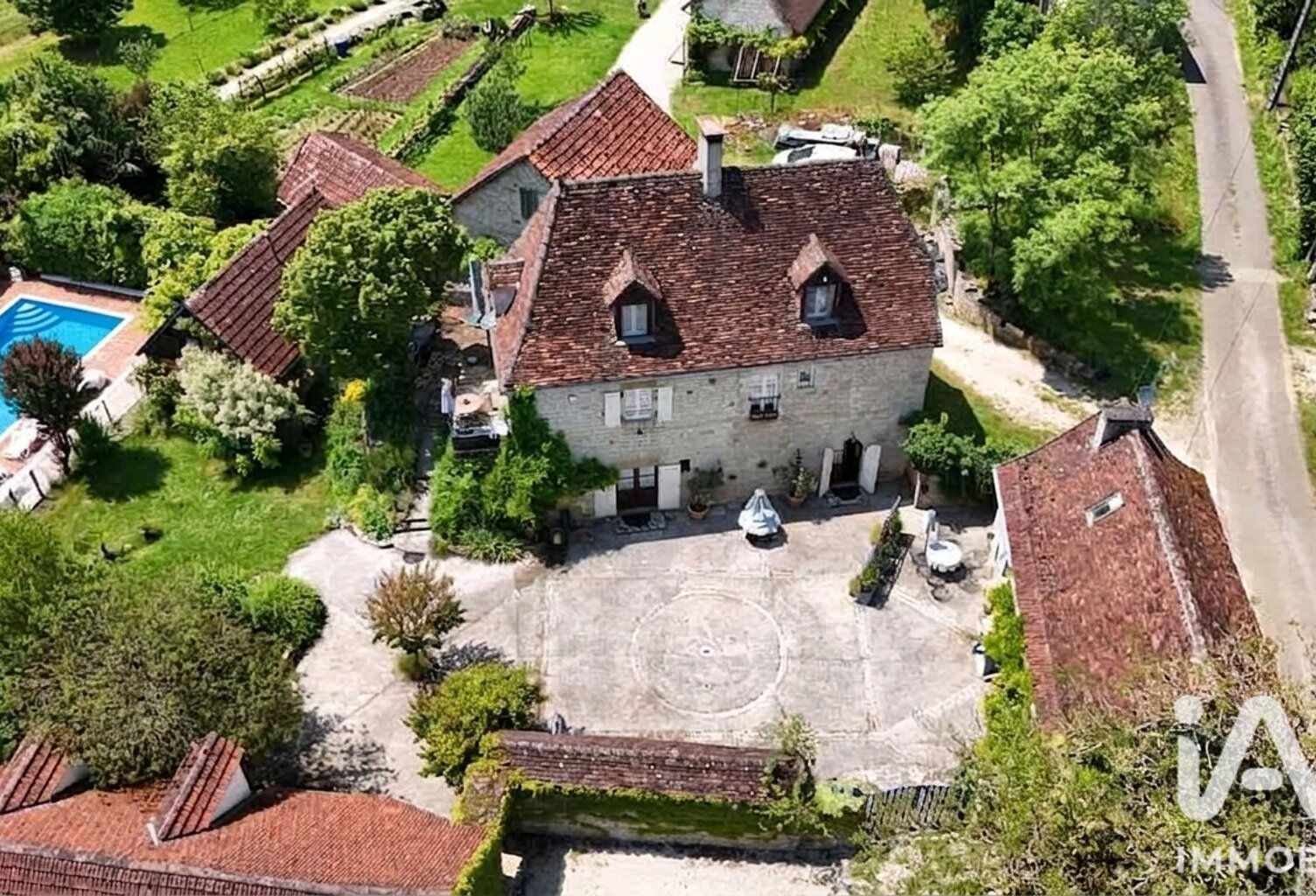 Vente Maison/villa 13 pièces — photo 1