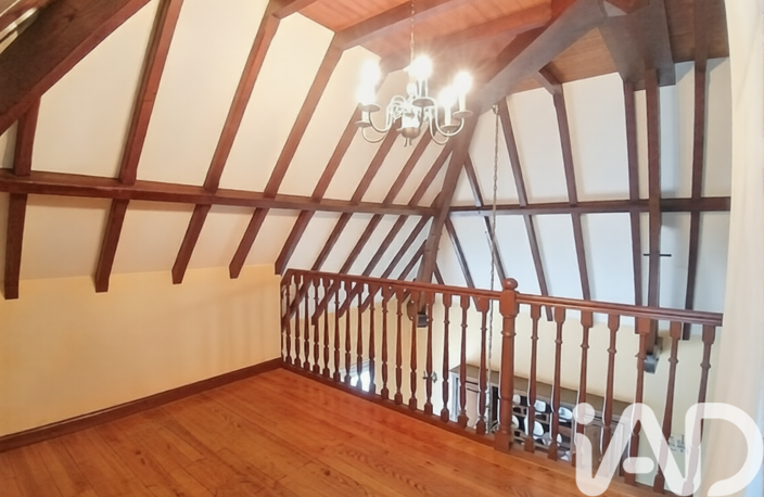 Vente Maison/villa 8 pièces — photo 2