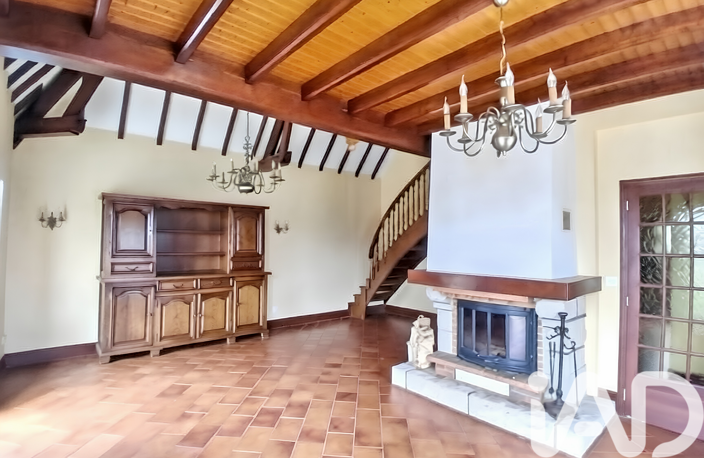 Vente Maison/villa 8 pièces — photo 3