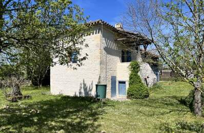 Maison en pierre de 3 pièces principales — photo du bien