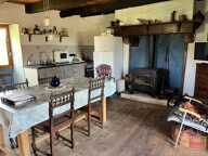 Maison en pierre de 3 pièces principales — photo 3