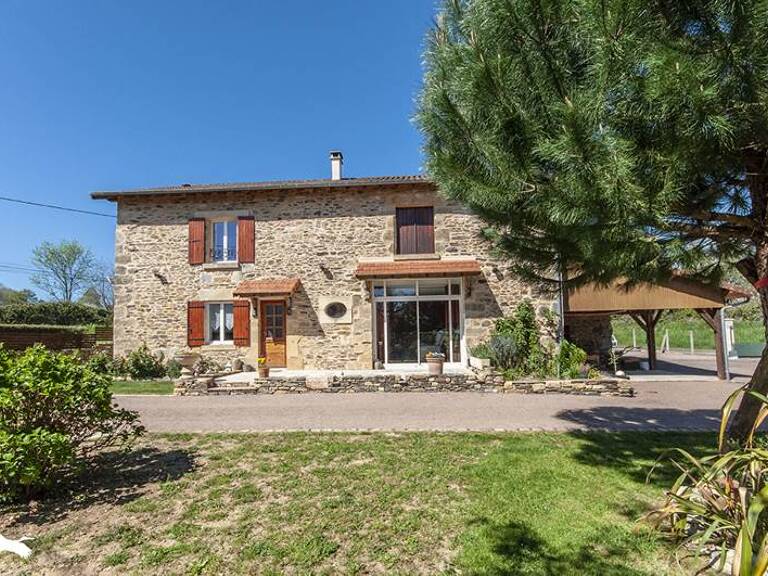 Maison en pierre de 5 pièces principales — photo 1