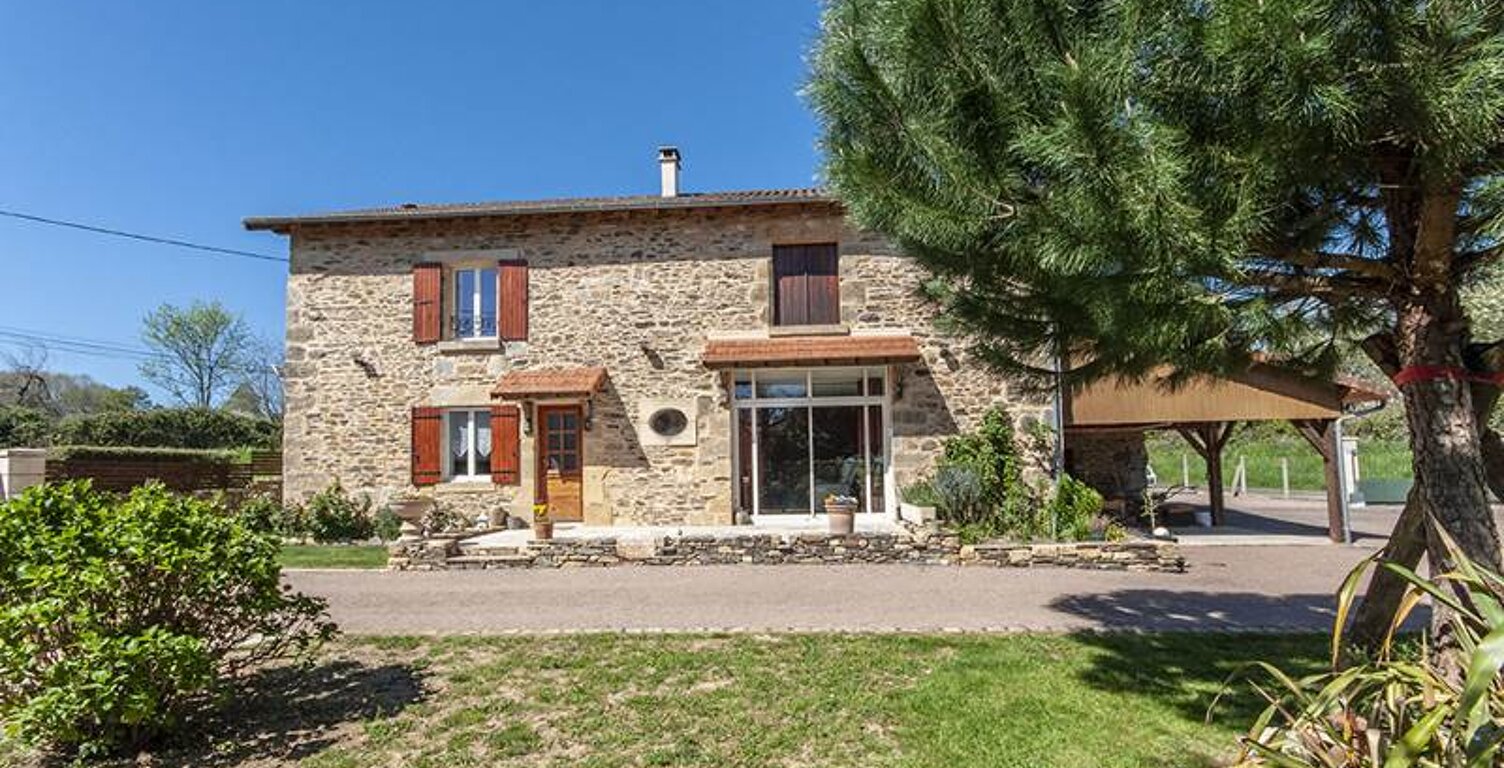 Maison en pierre de 5 pièces principales — photo 1