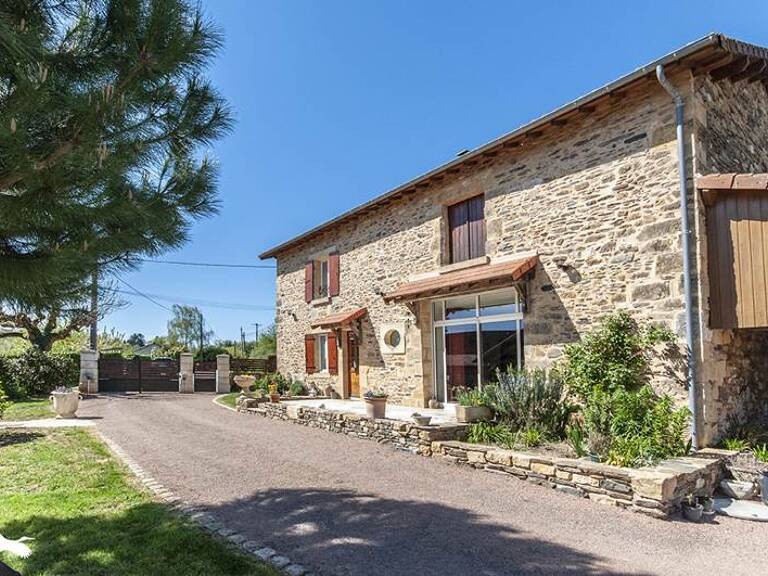 Maison en pierre de 5 pièces principales — photo 1