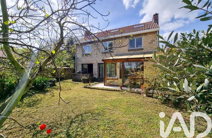 Vente Maison/villa 10 pièces — photo 2
