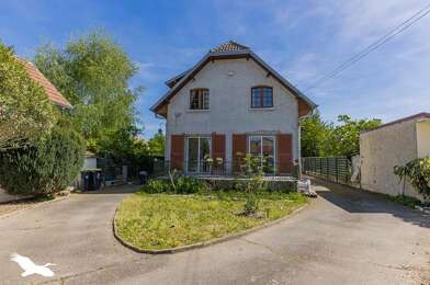 Maison 10 pièces 250275 €