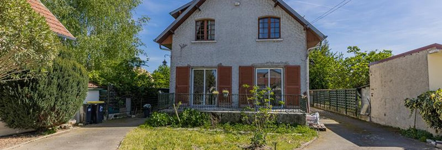 Maison 10 Pièces 210 m² à vendre à Séméac (65600)