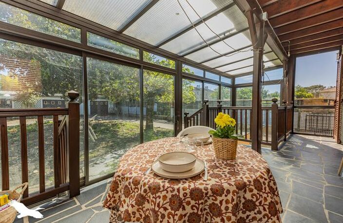 Villa de 10 pièces principales — photo 3