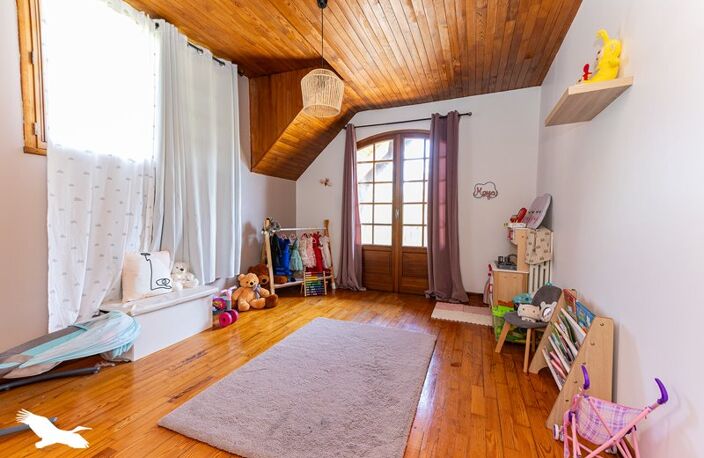 Villa de 10 pièces principales — photo 5