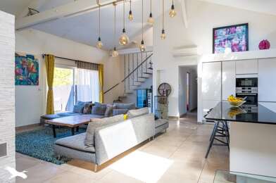 Appartement 4 pièces 249001 €