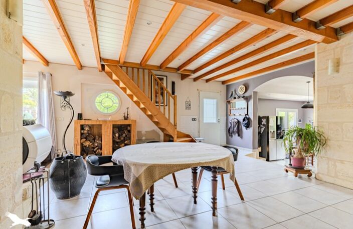 Maison en pierre de 5 pièces principales — photo 4