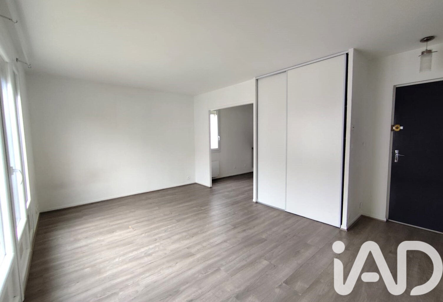 Vente Studio 1 pièce — photo 1