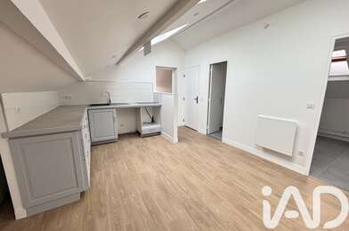 Appartement 3 pièces 1055 €