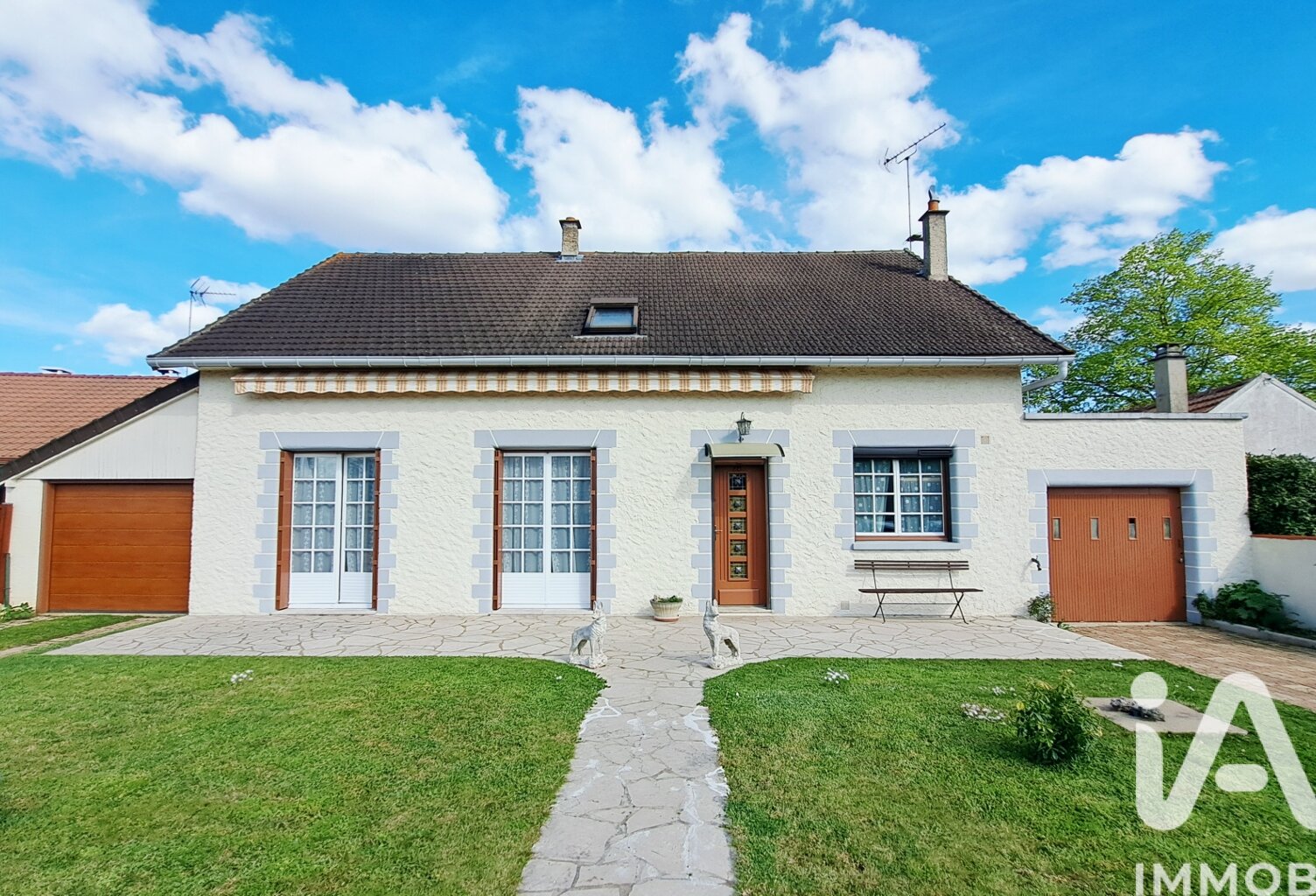 Vente Maison/villa 8 pièces — photo 1