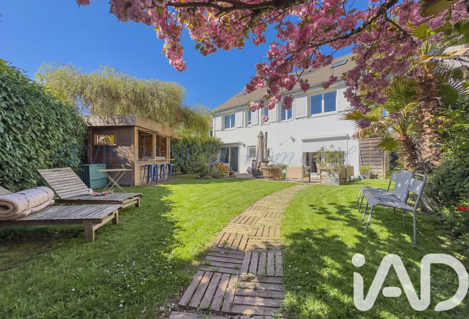 Vente Maison/villa 9 pièces — photo 1