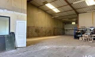 Commerce  200 m² à louer à Villiers-en-Bière (77190)