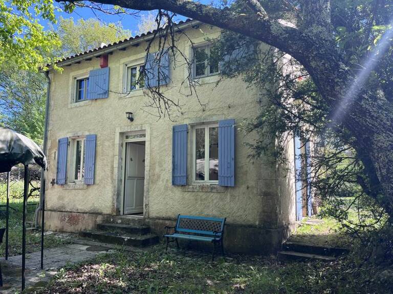 Maison en pierre de 3 pièces principales — photo 1