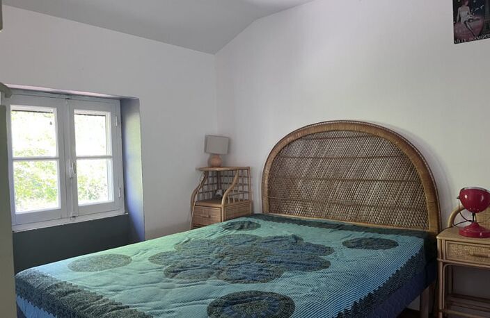 Maison en pierre de 3 pièces principales — photo 5