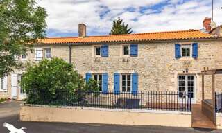 Maison 9 Pièces 245 m² à vendre à Moragne (17430)