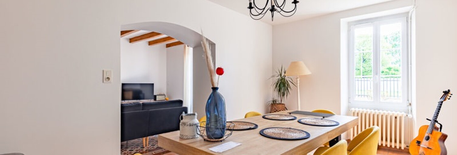 Maison 9 Pièces 245 m² à vendre à Moragne (17430)