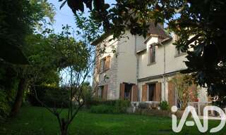 Maison 8 Pièces 230 m² à vendre à Margueron (33220)