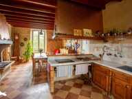 Maison en pierre de 8 pièces principales — photo 3