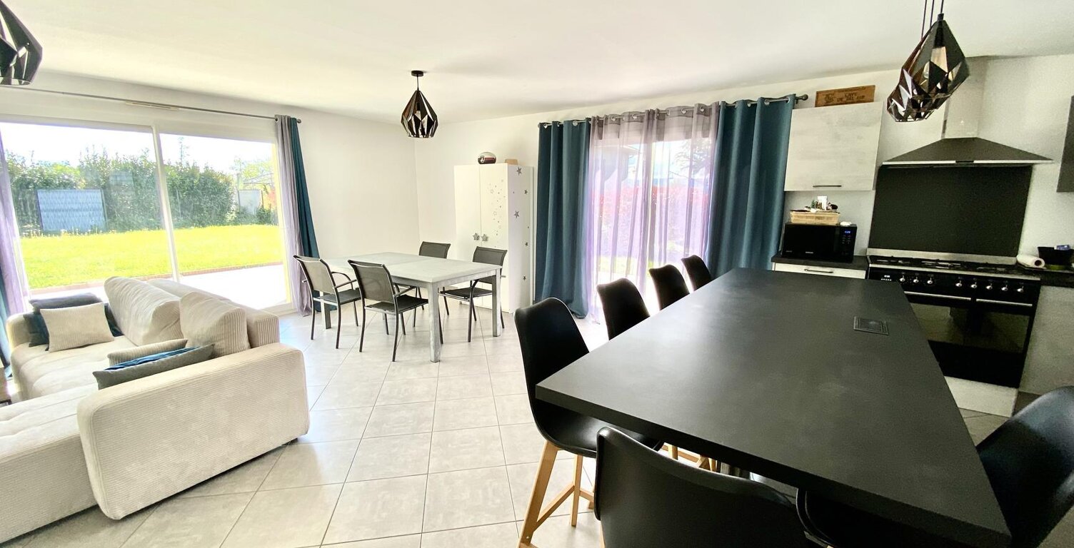 Vente maison 4 pièces 96 m² Fareins (01480) — photo 1