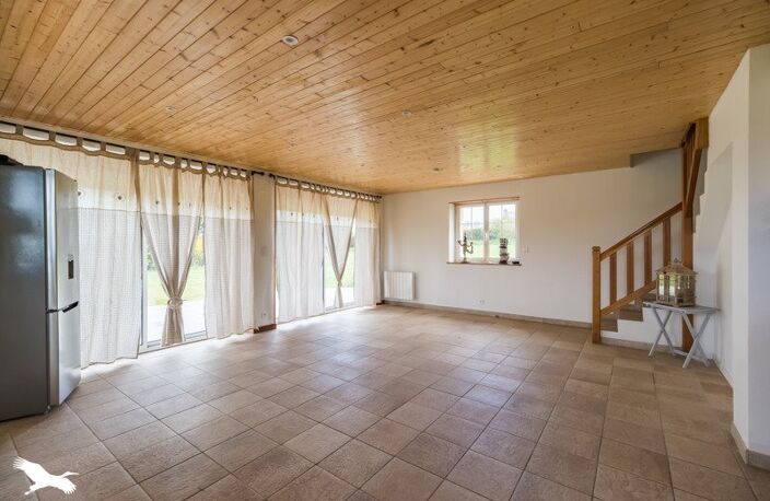 Maison en pierre de 3 pièces principales — photo 2