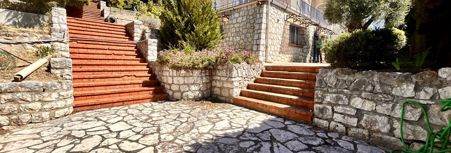 Maison 7 Pièces 145 m² à vendre à Vence (06140)