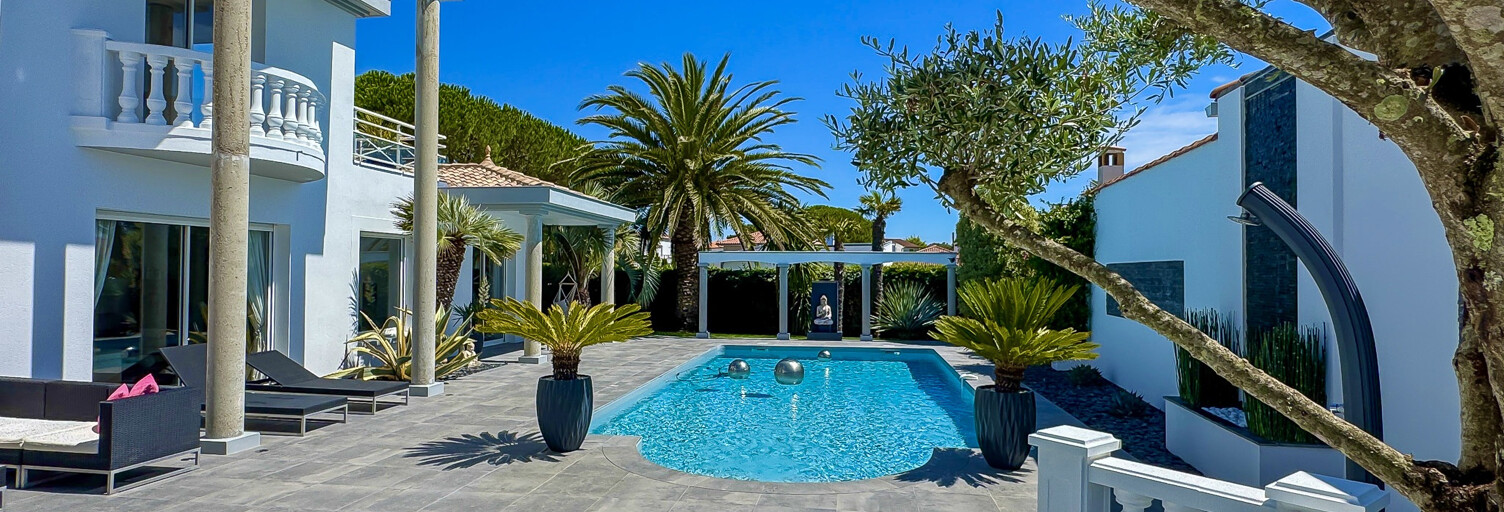 Maison 7 Pièces 267 m² à vendre à Vaux-sur-Mer (17640)