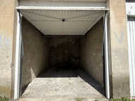 GARAGE — photo 2