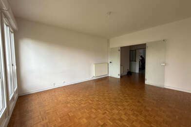 Appartement 3 pièces 802 €