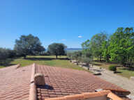 À VENDRE -  PROPRIETÉ  DE 193 m2 DOMINANT CLARENSAC - PARCELLE 9 700 m2 - PISCINE COUVERTE — photo 2