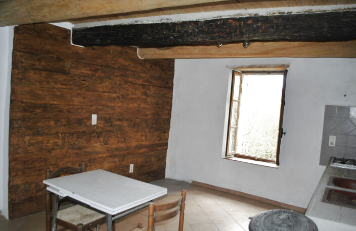 MAISON DE VILLAGE AVEC PLACE DE PARKING — photo 2
