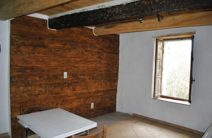 MAISON DE VILLAGE AVEC PLACE DE PARKING — photo 4