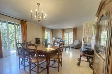 Maison 6 pièces 840000 €