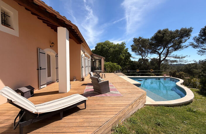 NIMES CARREAU DE LANES Magnifique maison 5 pièces de 230 m2 — photo 2
