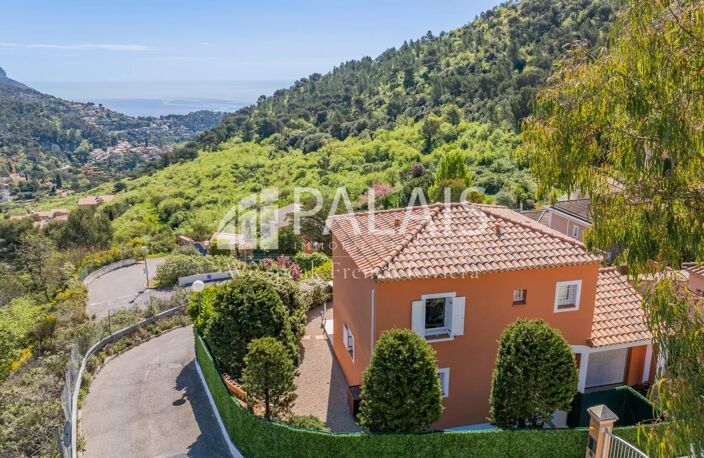 //ÈZE- VILLA AU SEIN D'UN DOMAINE SÉCURISÉ AVEC PISCINE- VUE MER — photo 2