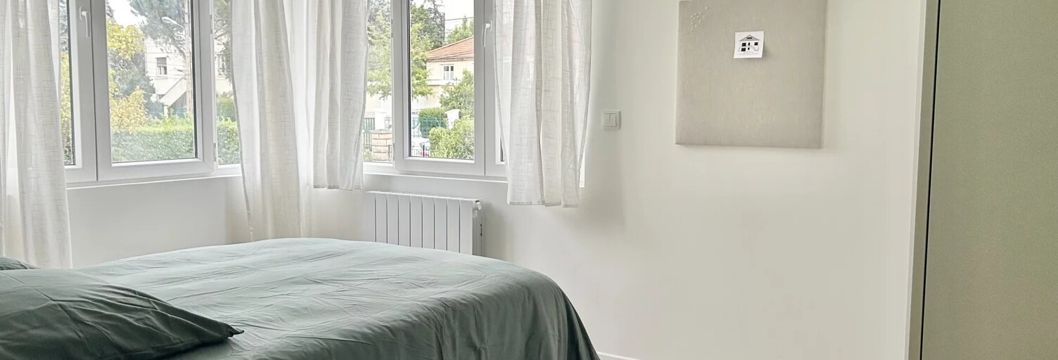 Appartement 1 Pièce 26 m² à louer à Bron (69500)