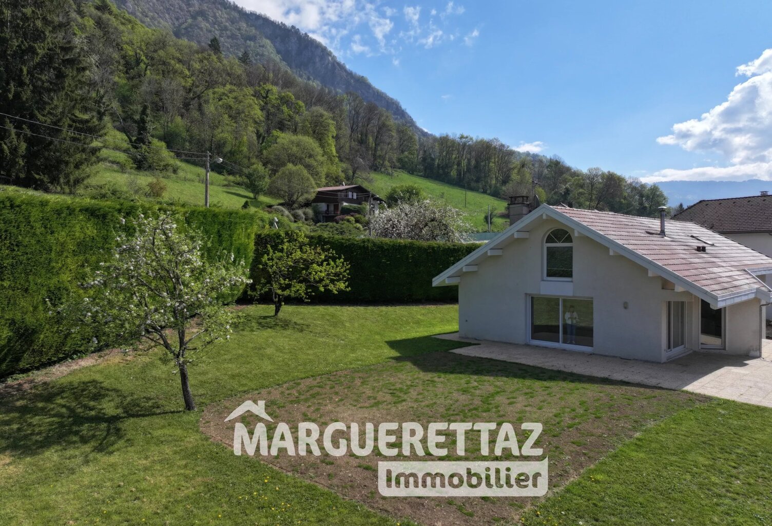 Villa de 180m² (330m² utile) sur 1200m² de terrain THYEZ — photo 1
