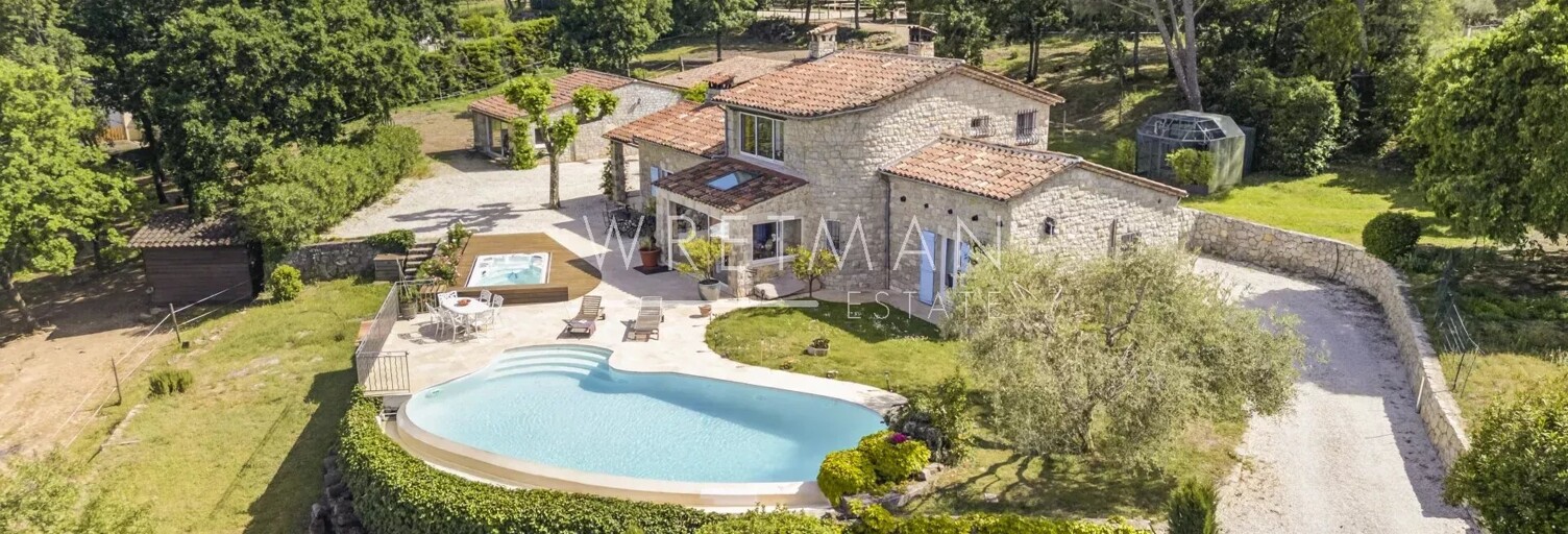 Maison 5 Pièces 200 m² à vendre à Fayence (83440)