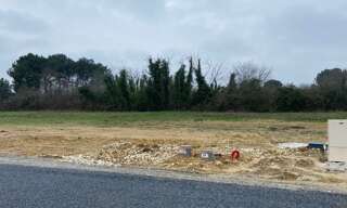 Terrain  650 m² à vendre à Saint-Selve (33650)