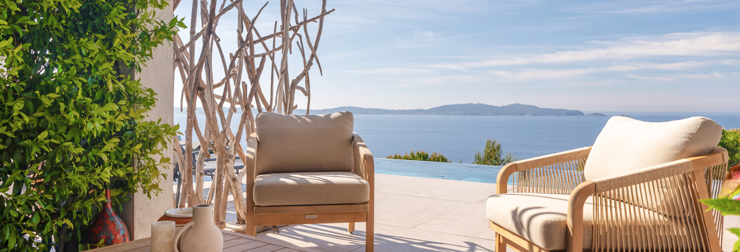 Maison 5 Pièces 180 m² à vendre à Carqueiranne (83320)