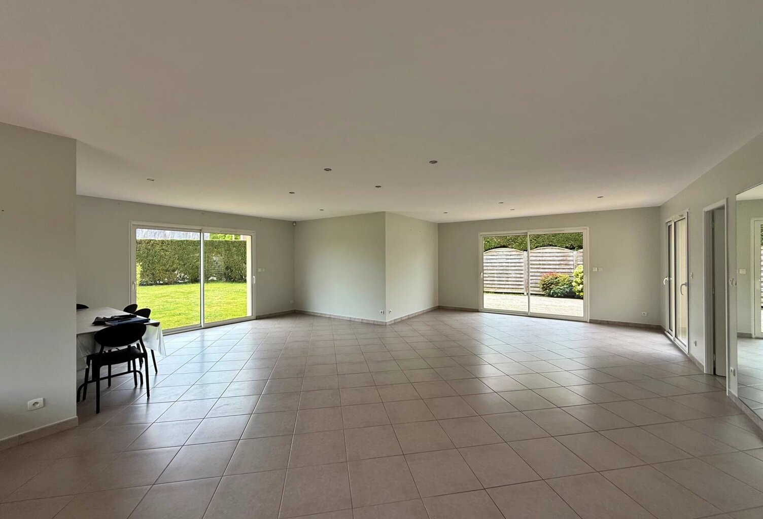 A VENDRE - Marcilly-sur-Eure - 243m² — photo 1