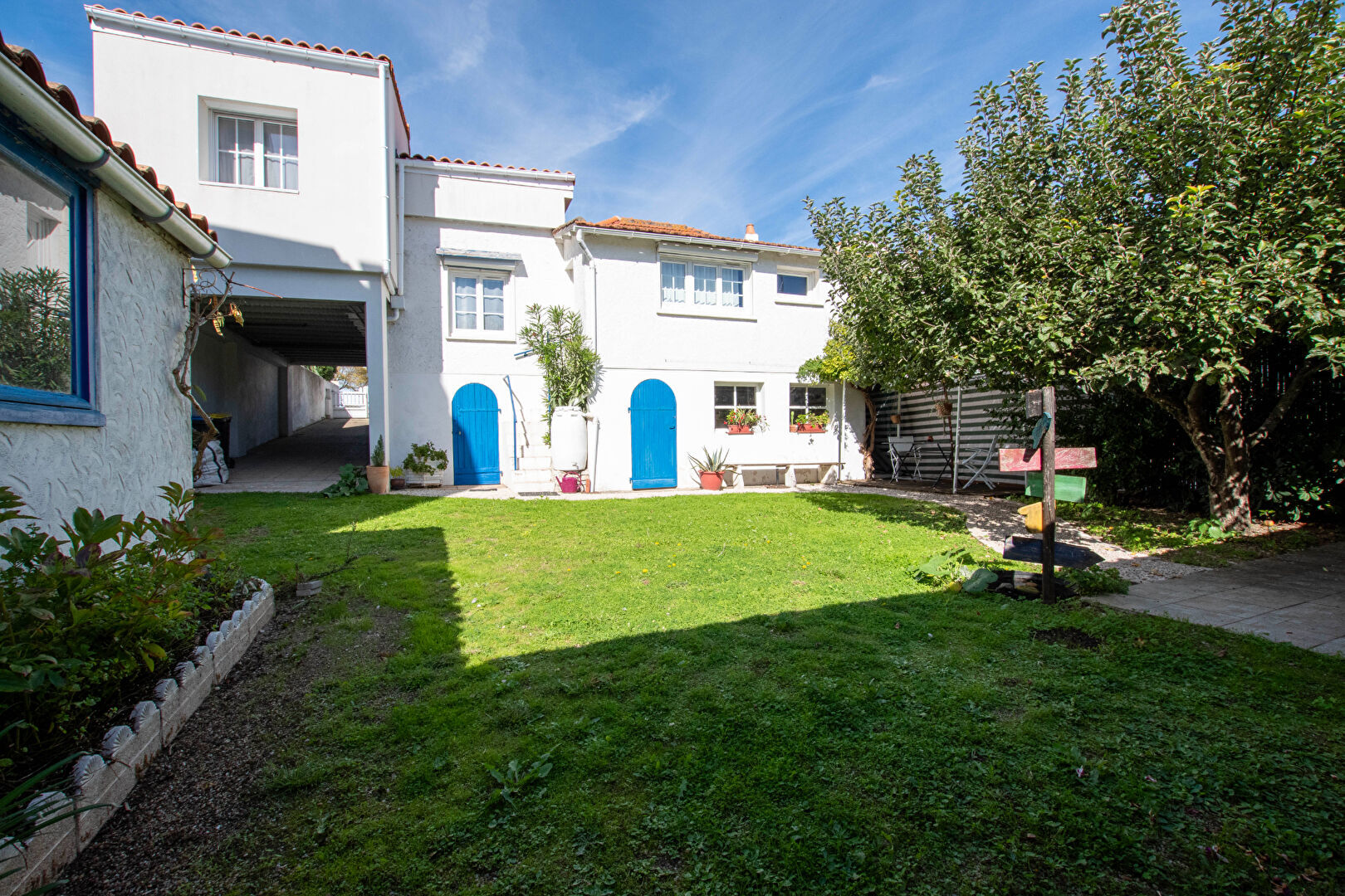 Villa / Maison  T4 à vendre Rochelle (La) 17000