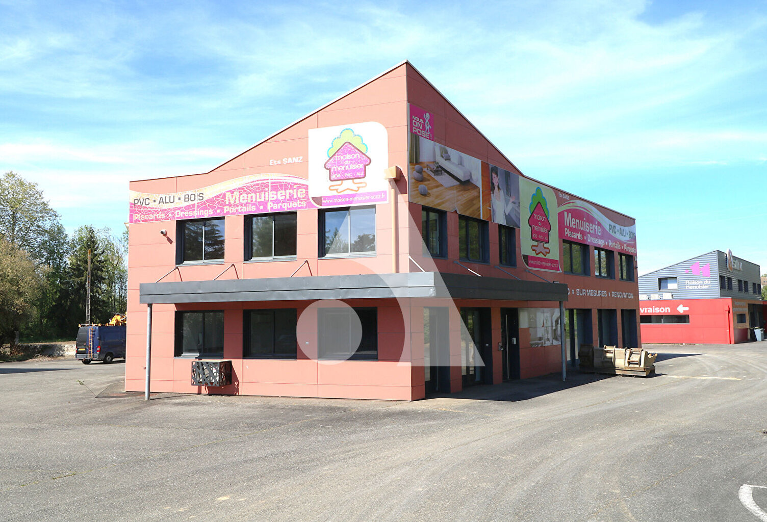 Bâtiment commercial à Juillan 434.33 m² — photo 1