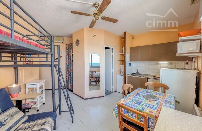 A VENDRE - ST CYPRIEN PLAGE 66750 - STUDIO VUE MER ET PORT - 6EM — photo 3