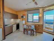 A VENDRE - ST CYPRIEN PLAGE 66750 - STUDIO VUE MER ET PORT - 6EM — photo 4