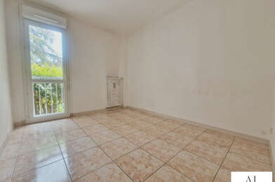 Appartement 4 pièces 74500 €