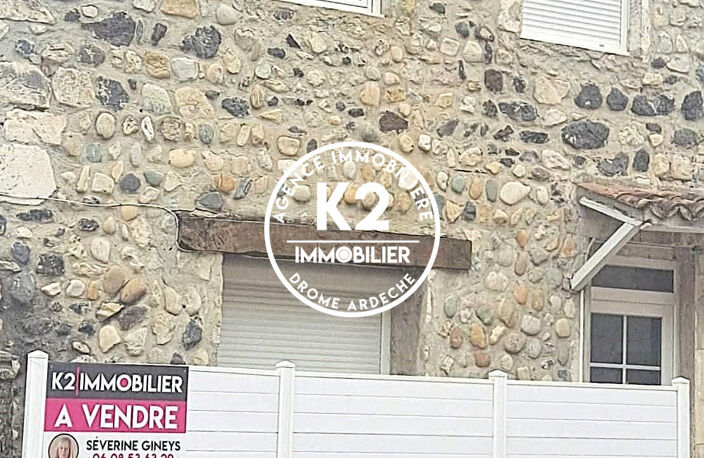 MAISON DE VILLE LE TEIL 4CHAMBRES — photo 4
